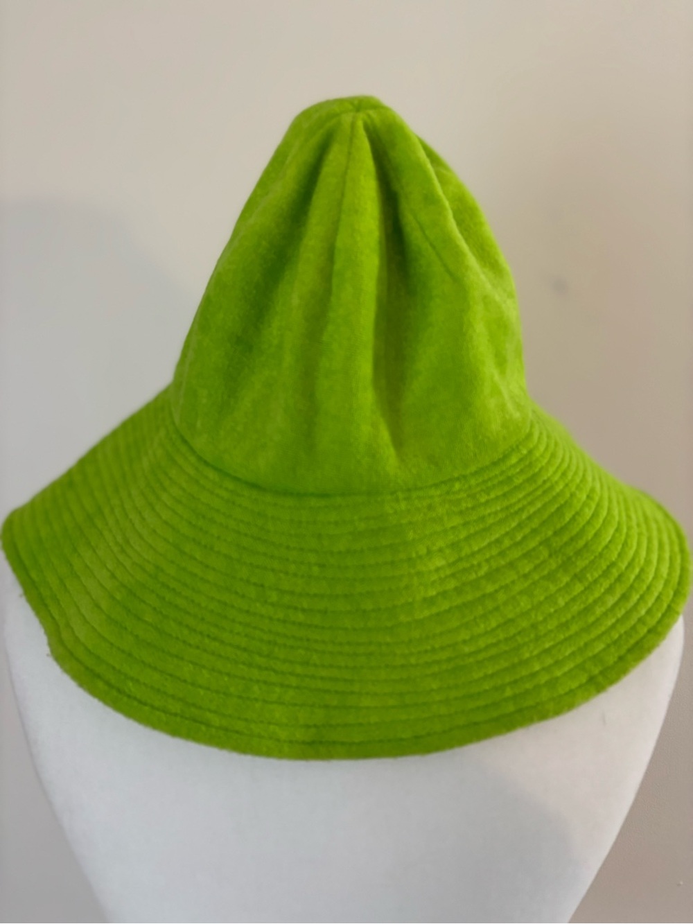 Mudd Vintage Y2K Girlhood Core Beach Lime Green Soft Terrycloth Bucket Hat 
O/S